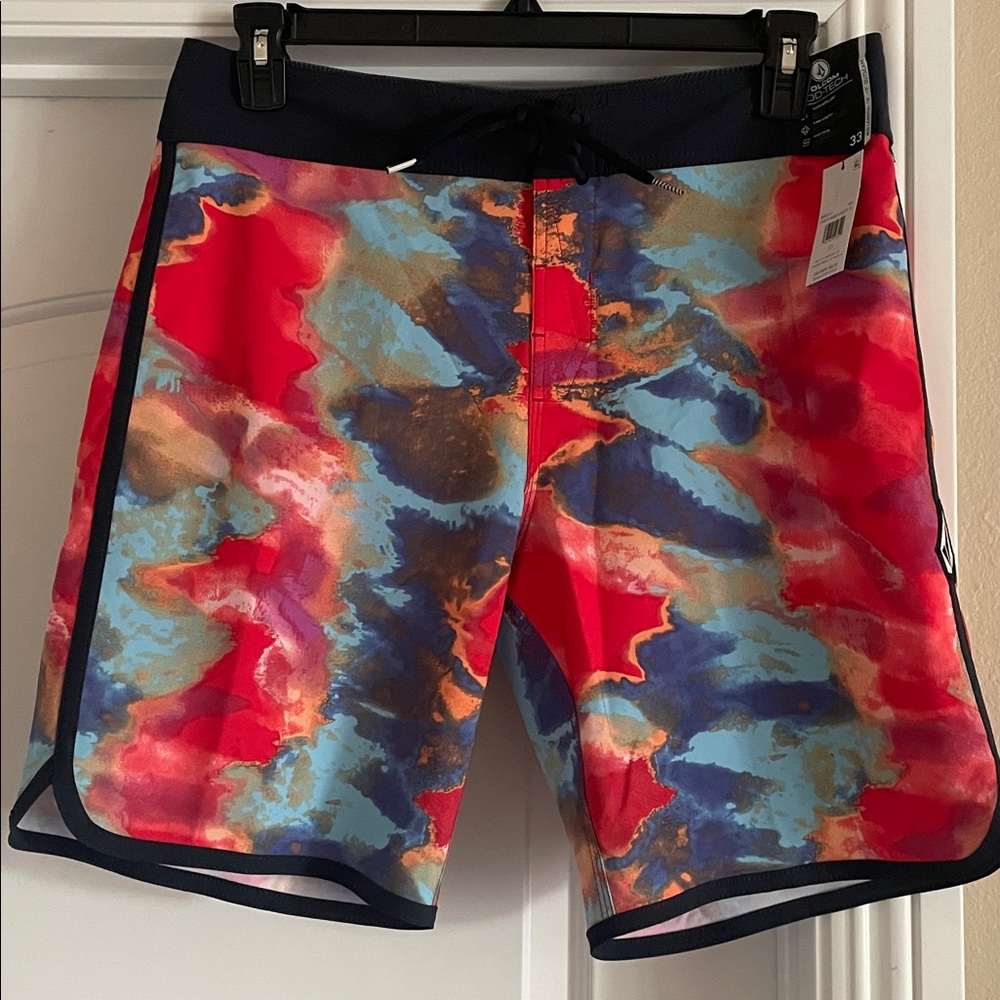 Volcom Funday Mod Scallop 19 Boardshorts 33 (NWT)